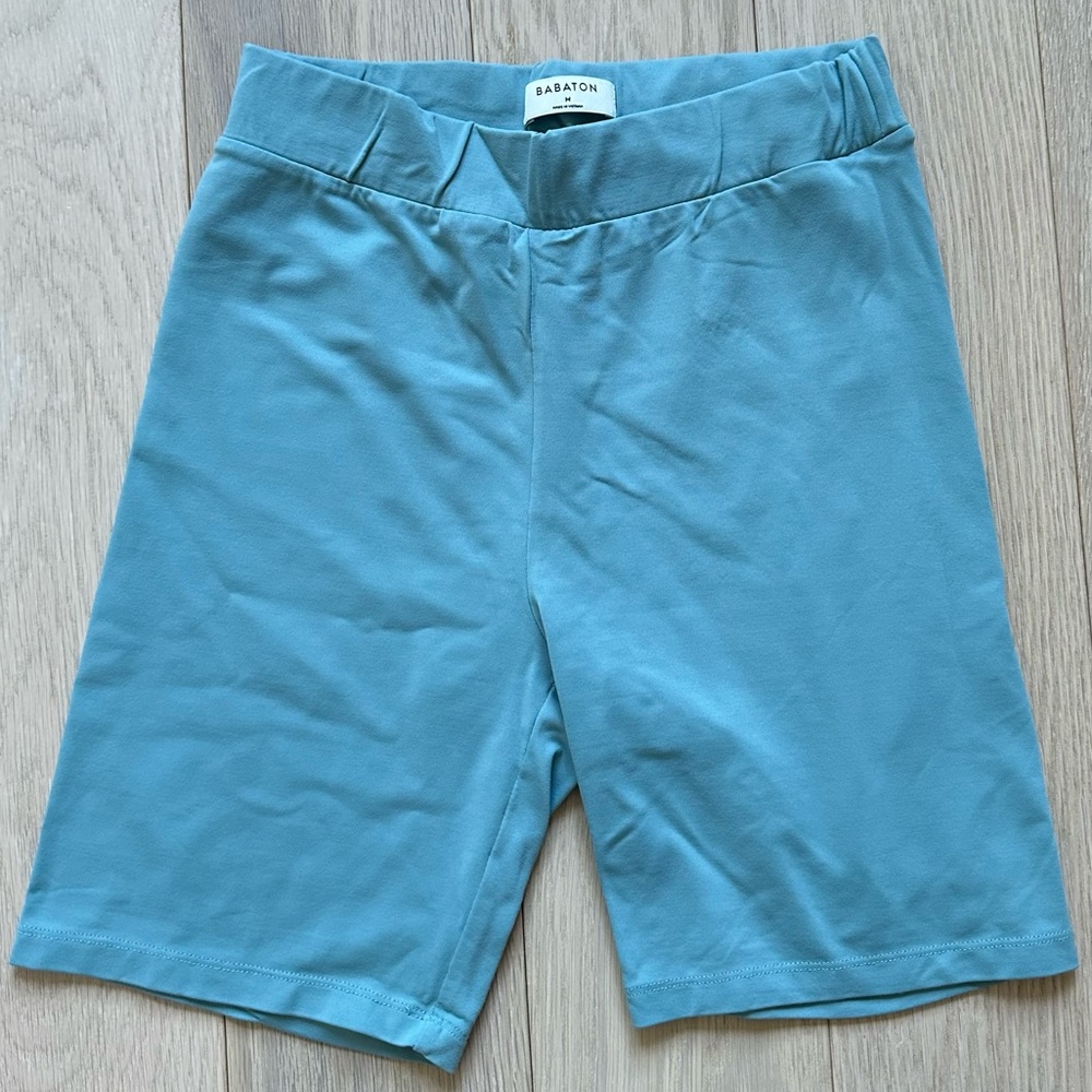 Aritzia Babaton yoga bike shorts